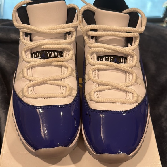 Air Jordan 11 concord Retro Low - Picture 3 of 8